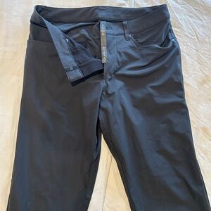 Lululemon Men’s ABC pant